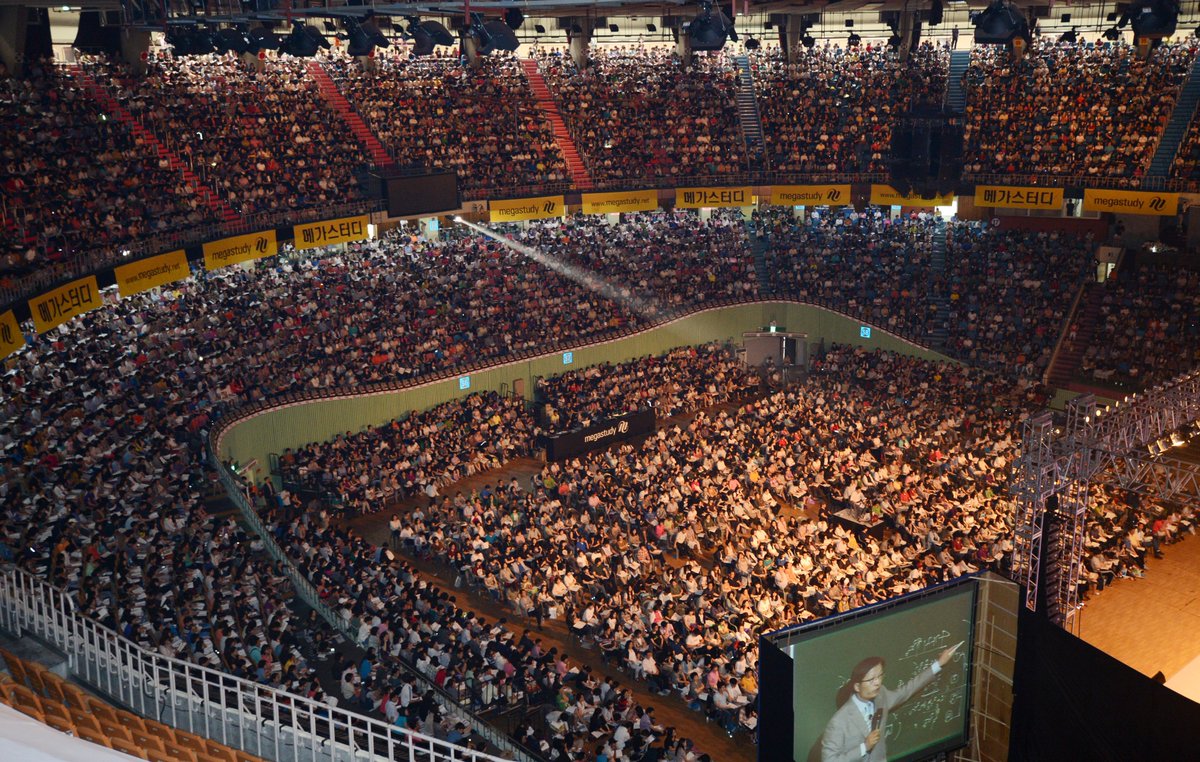 여기서                       여기까지 오는데
10년이 걸린 거야 .. 🥺