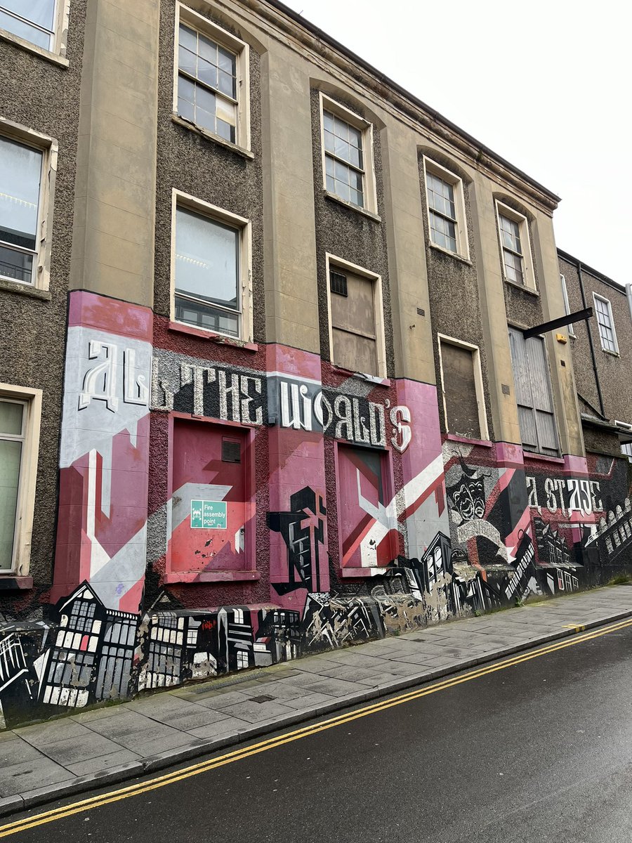 Tonight we open the UK tour of <a href="/HereToThereShow/">Here To There Productions</a> Hedda <a href="/nottartstheatre/">Nottingham Arts Theatre</a> #Theatre #UKTour