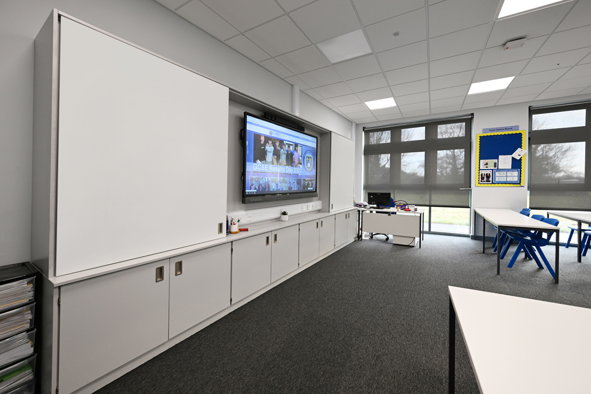 apmgltd's tweet photo. “Our teaching staff are very pleased with their new classrooms &amp; the amount of storage APMG was able to provide. The teaching walls are a hit with our students &amp; teachers!"

Find out more about Fulford School's successful project https://t.co/PF3wP5gMls

#LabFurniture #UKmfg https://t.co/Twq6xU2ubM