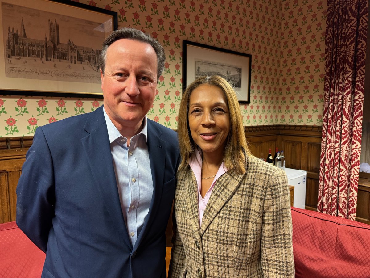 Yesterday, I discussed my work as the 🇬🇧 PM’s Special Envoy for Girls’ Education with the Foreign Secretary @David_Cameron. We are both committed to promoting the right of every girl, everywhere, to 12 years of quality education, and to protecting women’s rights around the 🌍.