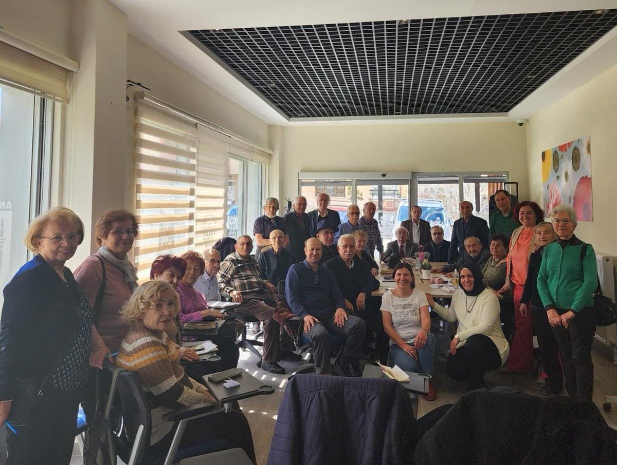 erolz9's tweet photo. @mansuryavas06 @abbbasin @ankarabbld  @YanmazOnder
@mizrakesin @OnsoySEMA  @sevginazo #Eğitim   #Ankara #yoga #Nefes #AnkaraBüyükşehirBelediyesi #AkıllıTelefon #ios #android
 #MansurYavas  💕❤️ 26.03.2024 🧿 #Salı  #ÖveçlerEtkinlikMerkezi #ÖveçlerEmeklilerEtkinlikMerkezi https://t.co/OZDgEbZ1kA