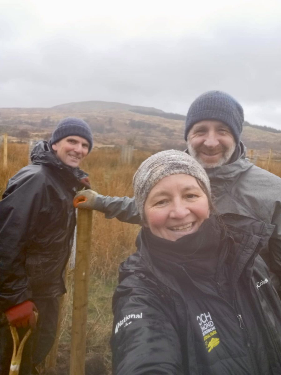 Excellent day yesterday tree planting with @WoodlandTrust volunteers at Glen Finglas, part of @TheGTF @lomondtrossachs largest landscape woodland regeneration project and NNR. Great example of how livestock and woodland regeneration can be complementary. Thanks to Hamish Thomson