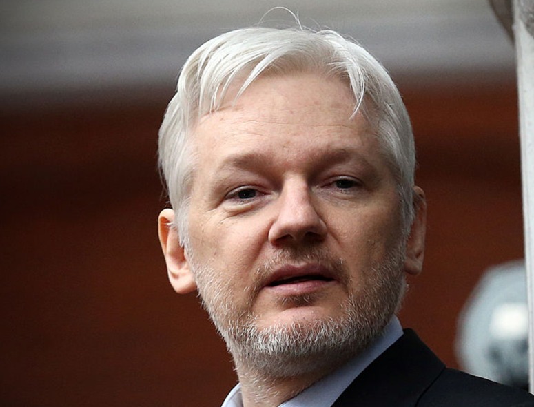 #Assange, soddisfazione dell'Ordine per la concessione dell’appello contro l’estradizione negli USA. Ha solo svolto a testa alta il compito di ogni #giornalista: diffondere le notizie di interesse pubblico. La sua vicenda è cruciale per la libertà di stampa e per la democrazia.
