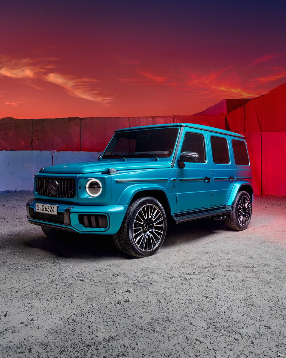 The all-new Mercedes-AMG G 63 delivers unmatched driving performance with an electrified V8 engine. #TheRiseOfThrill #TheGeländewagen #G63 #GClass #MercedesAMG [Energieverbrauch kombiniert: 15,7‒14,7 l/100 km | CO₂-Emissionen kombiniert: 358‒335 g/km | CO₂-Klasse: G]