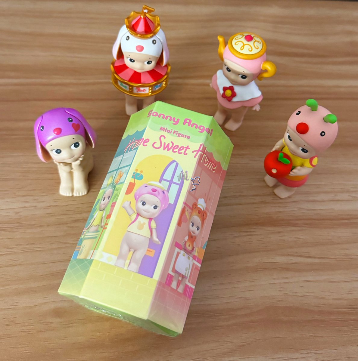 — Giveaway 1 box sealed Sonny Angel Home Sweet Home series ˚₊‧꒰ა💝໒꒱ ‧₊˚

T&amp;C:
💌 follow me
💌 RT + like this tweet
💌 Reply with your wtb wishlist!
💌 INA only yaa 💖

⌛️ends on 7 April ‘24

🍀good luck!🍀

t. wtt wts wtb sonny angel