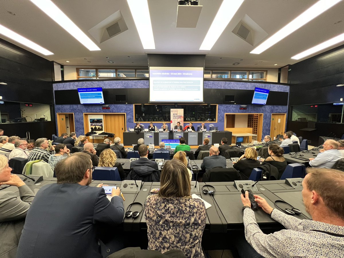 💥 A l’invitation de <a href="/AnneSanderElue/">Anne Sander</a> j’ai présidé notre Assemblée générale <a href="/CCIGrandEst/">CCIGrandEst</a> au <a href="/Europarl_EN/">European Parliament</a> avec mes collègues Présidents de CCIT de la <a href="/regiongrandest/">Région Grand Est</a> ! 
👉 L’occasion d’annoncer l’organisation des #CCINERGIES qui auront lieu le 23 et 24 septembre à Strasbourg 🤩