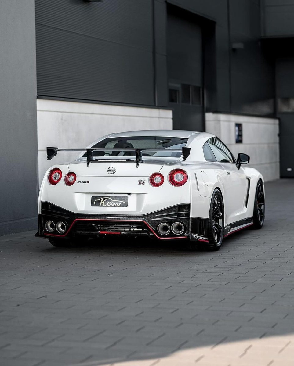 _jamesgalgano's tweet photo. Black and White R35 Nismo GTR !! 🤍🖤❤️

Sometimes less is more ! 🔥

Do you agree ? 👀

👇🏼👇🏼👇🏼 COMMENT BELOW 👇🏼👇🏼👇🏼 https://t.co/qmndlfgjA5