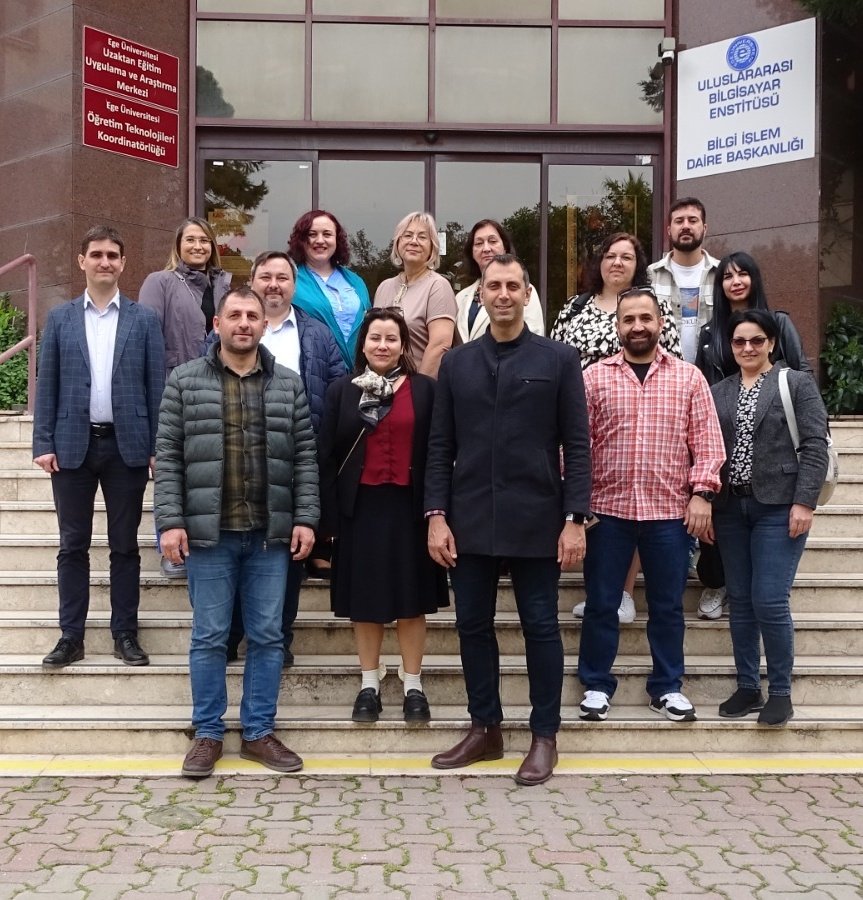 EgeUZEM (@egeuzem) on Twitter photo Ege Üniversitesinin ortağı olduğu Techhed Projesi kapsamında ulus ötesi toplantısı Ege Uzem' de yapıldı. Türkiye, Letonya, Litvanya, Bulgaristan, Brüksel ve İspanya ortakları projenin süreçleri hakkında bilgi paylaşımında bulundular.
<a href="/ProfNecdetBudak/">Prof.Dr.Necdet BUDAK</a>
<a href="/UniversiteEge/">Ege Üniversitesi</a>
<a href="/techhed/">Big Ed</a> Ege Üniversitesinin ortağı olduğu Techhed Projesi kapsamında ulus ötesi toplantısı Ege Uzem' de yapıldı. Türkiye, Letonya, Litvanya, Bulgaristan, Brüksel ve İspanya ortakları projenin süreçleri hakkında bilgi paylaşımında bulundular.
<a href="/ProfNecdetBudak/">Prof.Dr.Necdet BUDAK</a>
<a href="/UniversiteEge/">Ege Üniversitesi</a>
<a href="/techhed/">Big Ed</a>