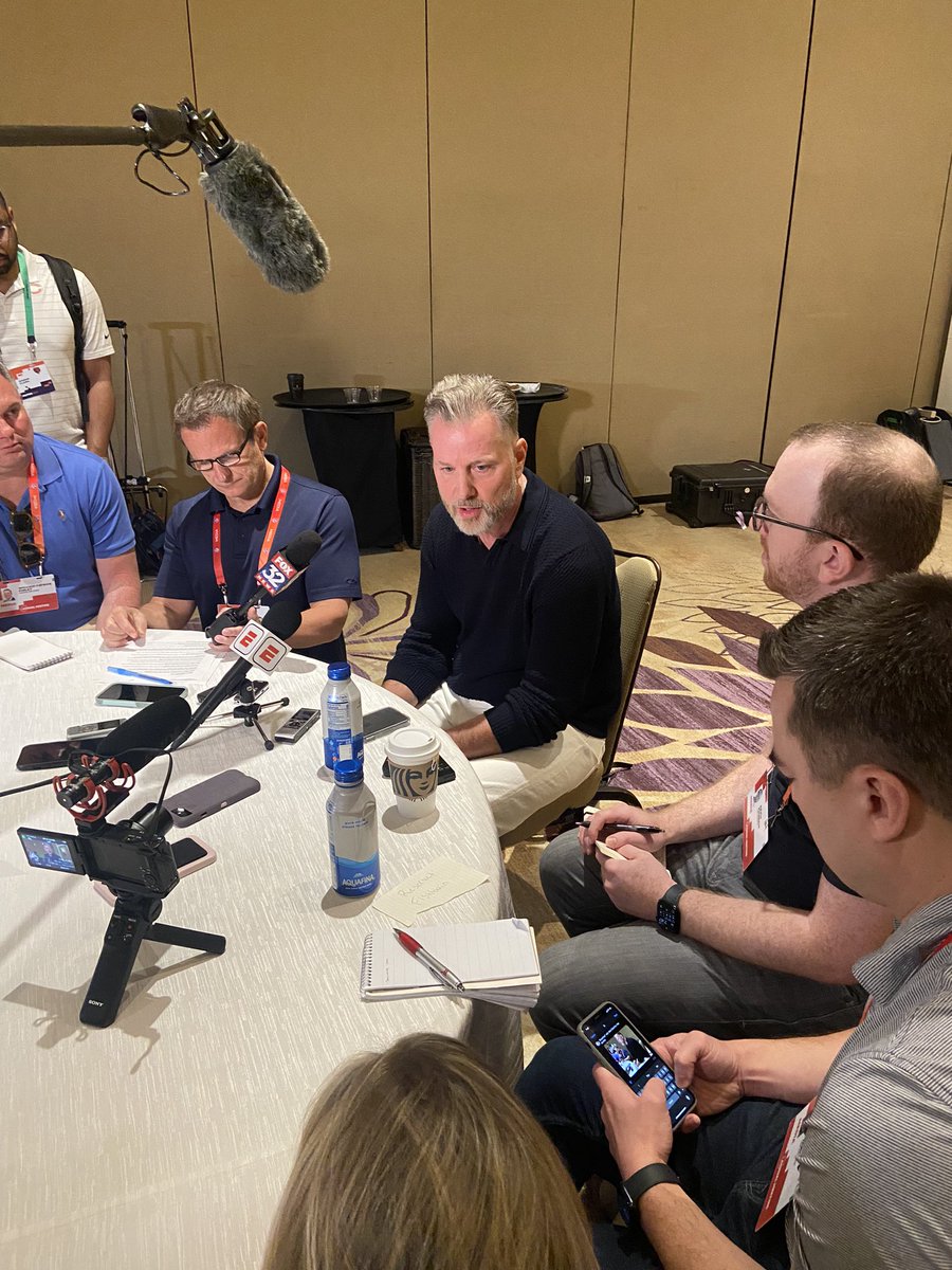 #Bears HC Matt Eberflus is addressing the media. In addition to the top pick, the Bears have the #9 pick, in a draft where the first 8 players may be offensive positions. Coach Eberflus said that the Bears will focus on players that either help the Quarterback or affect the…