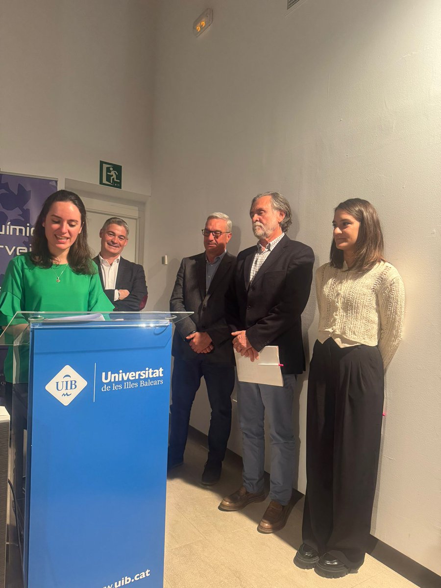 tirmemallorca's tweet photo. Ahir horabaixa vam assistir al acte de lliurament dels Premis de la XXXVII edició de l'Olimpíada de Química i el I Treball de Recerca de Batxillerat @QuimicsBalears
Enhorabona als guanyadors 👩🔬🧑🔬🥇
#olimpiadadequimica #entregadepremis #colaboracio #quimibal #tirme https://t.co/nypH6hWO5a