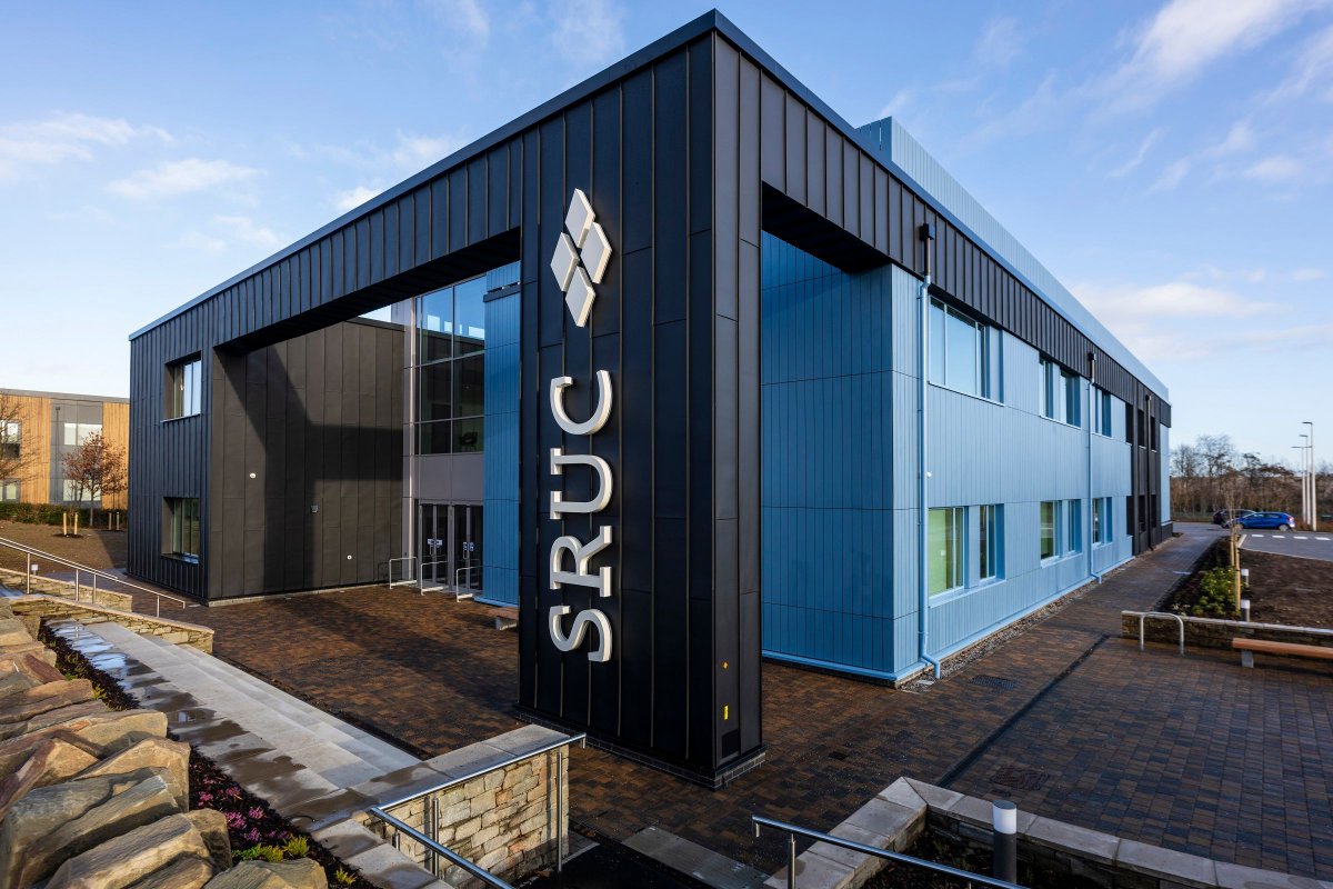 The Rural and Veterinary Innovation Centre (RAVIC), a pioneering new hub established to drive innovation  and job creation in Scotland's health, agriculture and aquaculture sectors, has been officially opened by HRH The Princess Royal in Inverness. buff.ly/3ximw0g
