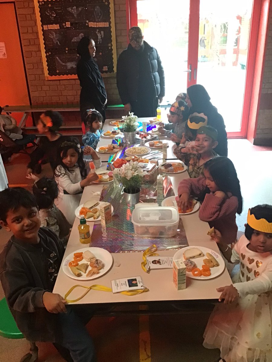 Halley Reception tweet media