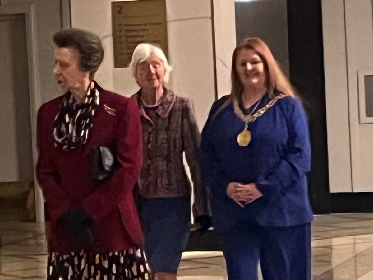 My honour as Lord Lieutenant to welcome HRH The Princess Royal to Glasgow to attend a fundraising reception last night (25 March) as Royal Patron of The TS Queen Mary. @RoyalFamily @fotsqm