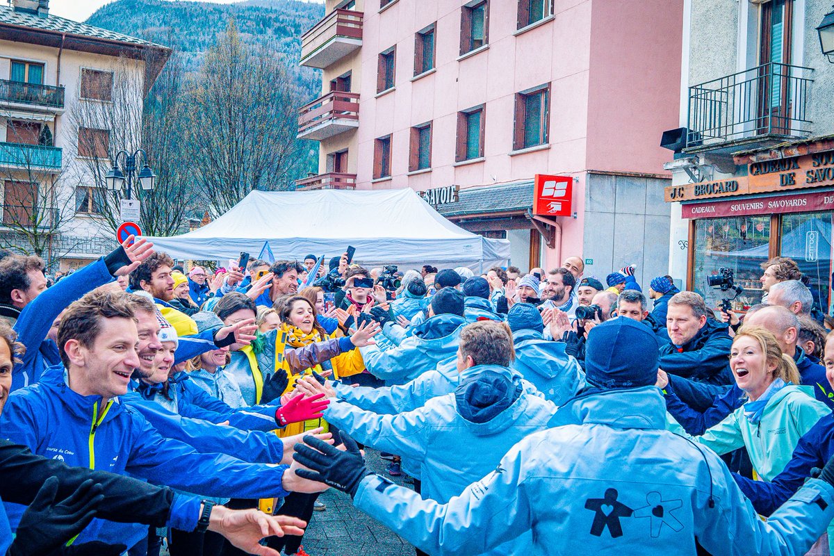 LaCourseduCoeur's tweet photo. 𝐋𝐞𝐬 𝐯𝐢𝐝𝐞́𝐨𝐬 𝐝𝐞 𝐥𝐚 𝐂𝐨𝐮𝐫𝐬𝐞 𝐝𝐮 𝐂𝐨𝐞𝐮𝐫 𝟐𝟎𝟐𝟒 💖 

Jour 5... dernier jour de la Course... et pas le moins intense en émotions...
Rendez-vous en mars 2025 !

https://t.co/SraFVnpE18 
#CDC2024 https://t.co/XHj77vUEXS