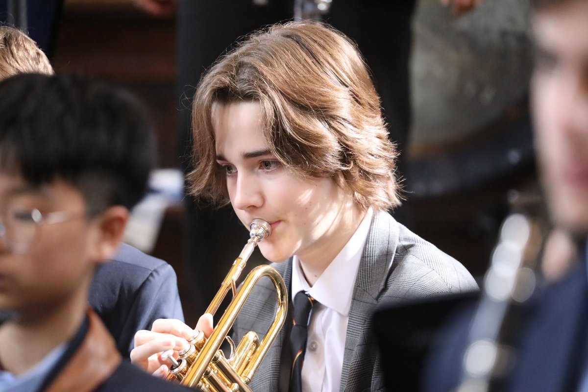 mgs_1515's tweet image. Rehearsals for our Easter concert are underway, starting with the Concert Band. Don’t miss the concert tonight, starting at 6:30pm in the Memorial Hall! #EasterConcert #MusicalMagic