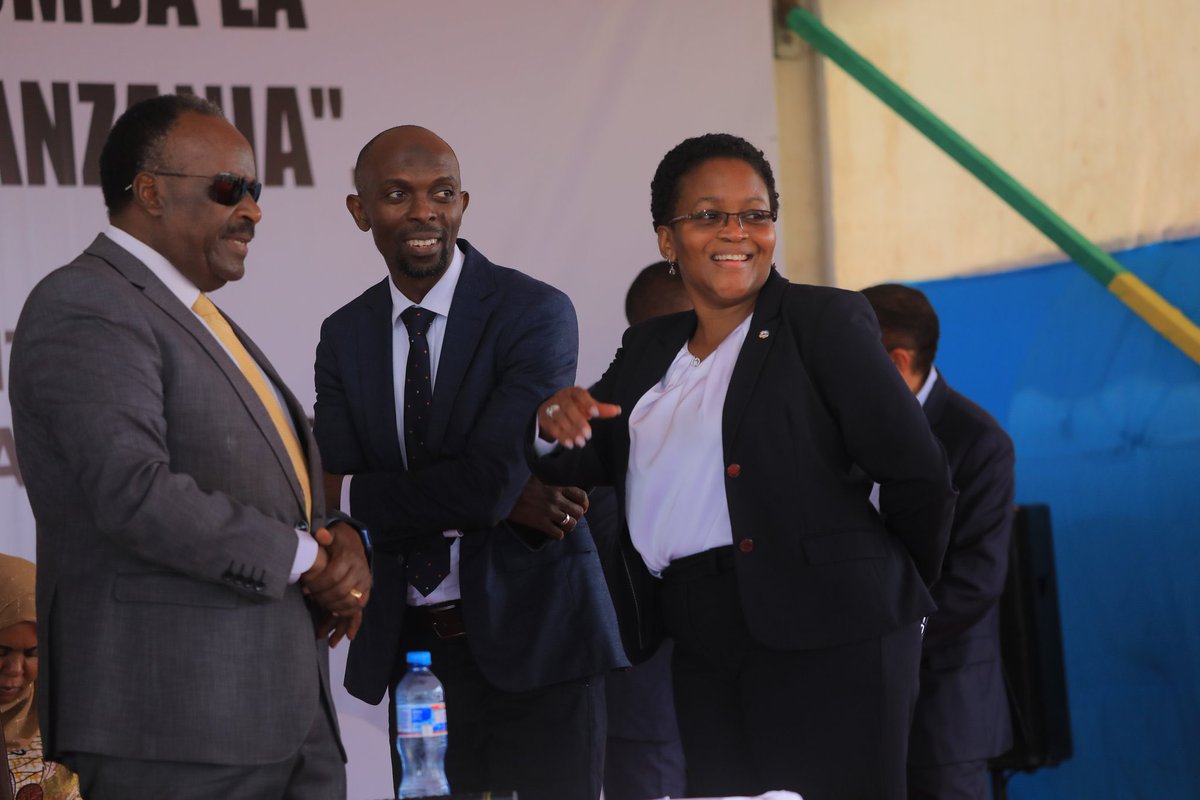 UNOC_UG's tweet photo. Another milestone worth celebrating 👏🏾
The coating plant for the @EACOP_ pipes in Nzega, Tanzania has been launched. This is a major step in the implementation of the project. 
We are a shareholder in EACOP with a 15% participating interest. 
#SupportEACOP https://t.co/L9CYwC7PP2