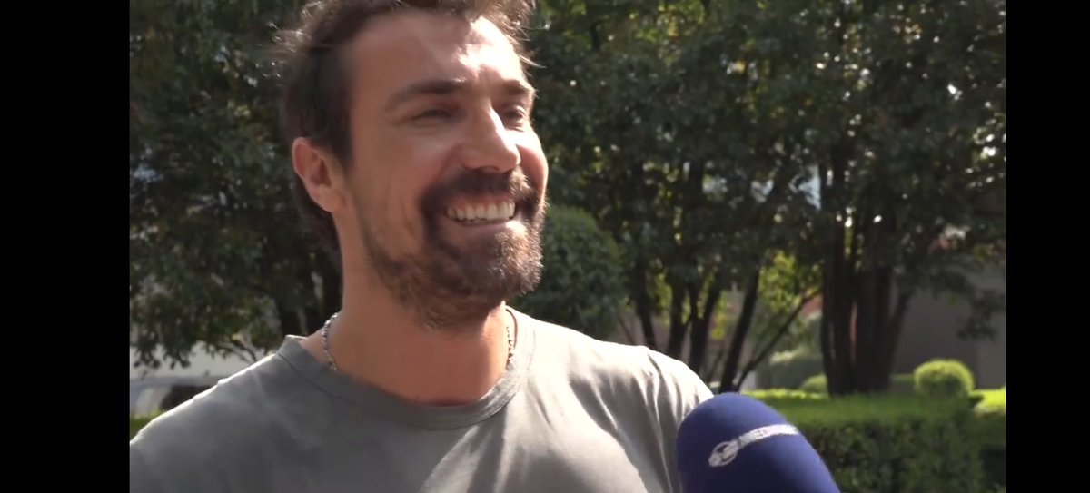 Mi hai svoltato la giornata con questo servizio al tg della Mediaset ❤️🇮🇹

#İbrahimÇelikkol