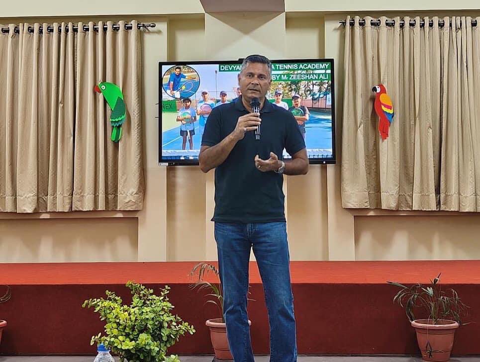 DPSJaipur's tweet photo. DPS Jaipur organized an orientation programme for the students moving from grade VIII to IX. Dr. Richa Prakash Ghosh, the Principal felicitated Mr. Zeeshan Ali, a revered National and Davis Cup Coach of India, who boasts a stellar career as a player and coach.
#dpsjaipur #djta https://t.co/lCjvxbXhfe