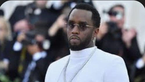 Letter to Sean #Diddy Combs... 

Do the country a big one, if this shit is true... Don't go down alone. Give us the names of every single pedo in Hollywood you know