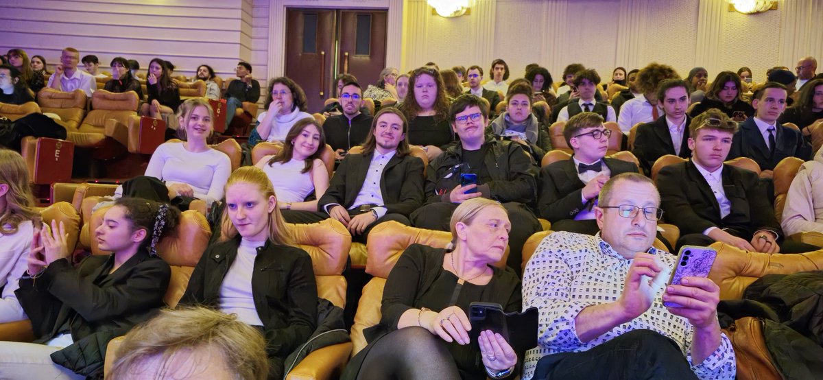 Lycée François Bazin et Simone veil de Charleville-Mézières en force #jefilmemaformation