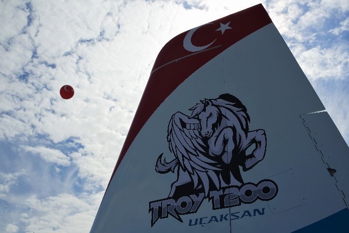 “Ümitsizliğin ardında nice ümitler var. Karanlığın ardında nice güneşler var.” Hz.Mevlana