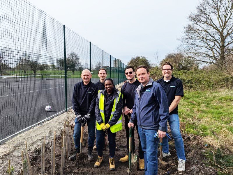 Mulalley staff are volunteering on a tree planting scheme at Central Park Pitch & Putt in #Dagenham today. Enhancing #biodiversity, the scheme with the Thames Chase Trust for @lbbdcouncil is financed by Trees for Climate for circa 600 trees at the park.