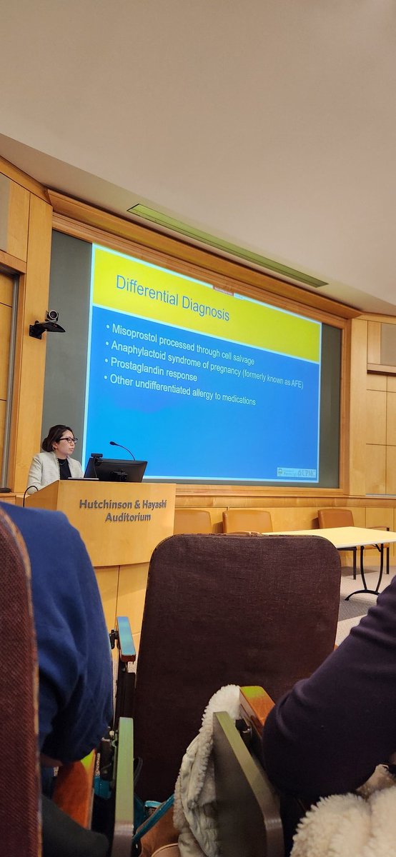 Our fellows lead in multidisciplinary education at our 2x yearly Joint OBGYN and #OBAnes Dept Grand Rounds 🤓❤️😍 ✅️ nitroglycerin PK and OB indications ✅️ cell salvage safety ✅️ @SOAPHQ anticoagulation & neuraxial guidelines