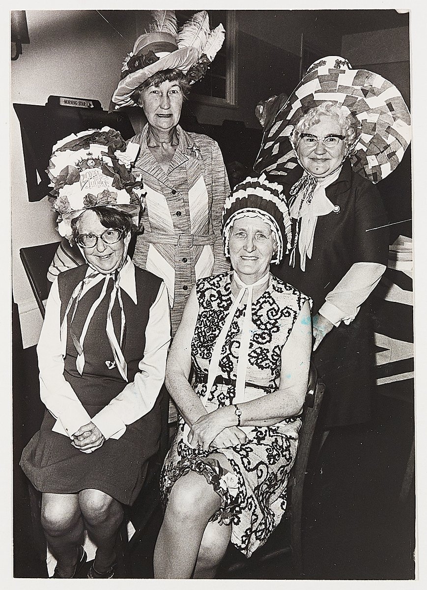 E & S Photo Archive (@esphotoarchive) on Twitter photo In July 1977 the Bilston Townswomen's Guild held a meeting for the Queen's Silver Jubilee, with prizes for the best garters & hats. The photo shows Mrs E. James (right), Kath Dunn (standing right), Dot Lees (also standing) and Mrs E. Tershull. #ArchiveFashion #Archive30 <a href="/ARAScot/">ARA Scotland</a> In July 1977 the Bilston Townswomen's Guild held a meeting for the Queen's Silver Jubilee, with prizes for the best garters & hats. The photo shows Mrs E. James (right), Kath Dunn (standing right), Dot Lees (also standing) and Mrs E. Tershull. #ArchiveFashion #Archive30 <a href="/ARAScot/">ARA Scotland</a>