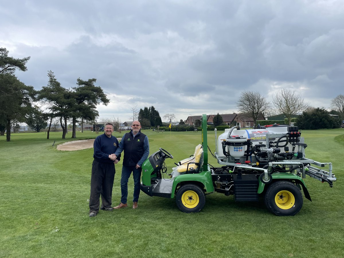 Great new edition to our shed arrived today , many thanks to Bob , pro gator truck and sprayer . @HuntForestGroup @BobCulverhouse @JohnDeere @lansdowngolf
