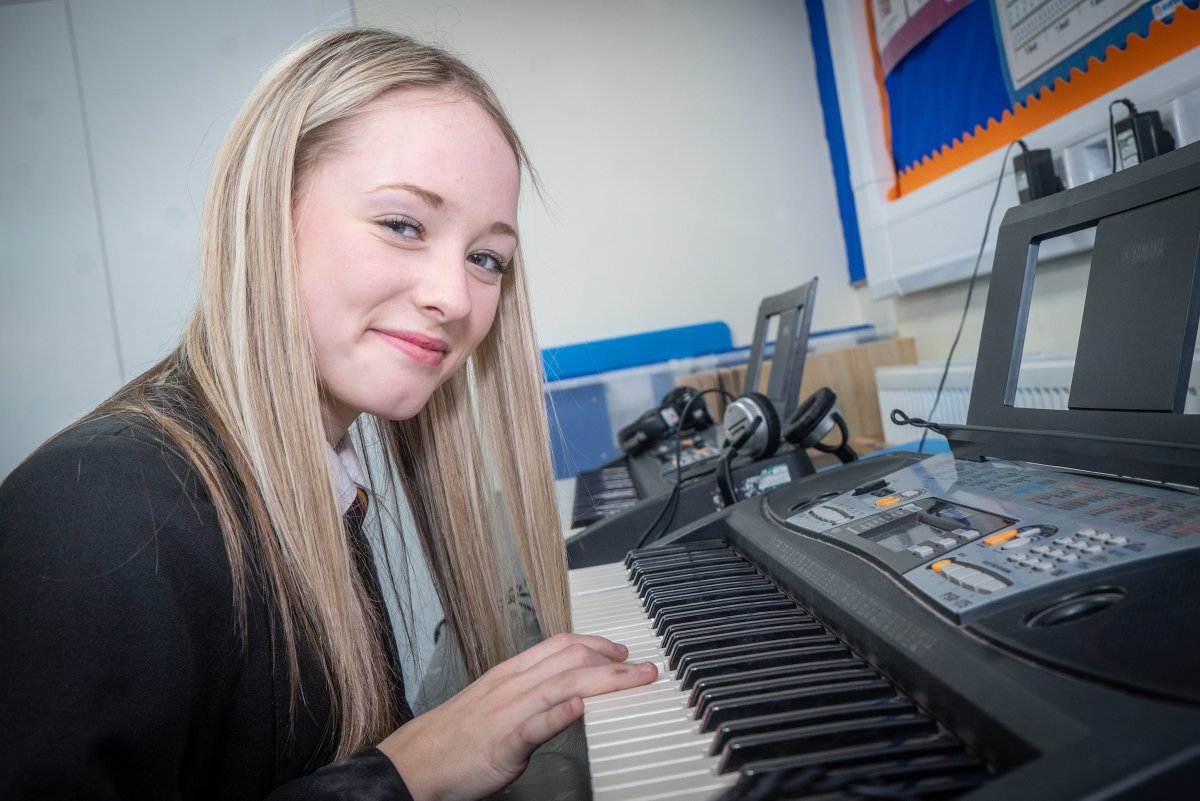 Year 9 Maisie has been praised for her ‘passion and progress’ by Music Teacher, Mr Taylor. Maisie has taught herself the keyboards and says, “I saw my friend Ben playing the piano in Year 7 and that inspired me, it was a ‘Wow’ moment.” Full story>> priory.lancs.sch.uk/news/2024-03-2…