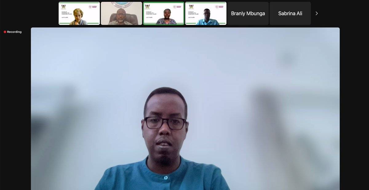 BUinnhub's tweet photo. 🌟 Incredible session at Global Conversations featuring Eng. Rage M. Adam, our Director of Innovations, and Dr. Prof. Hassan Kafi from Benadir University. Valuable insights on SDGs and the importance of multisectoral collaboration.  #GlobalConversations #SDGs #BenadirUniversity https://t.co/BgEifA68FJ