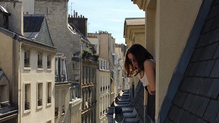 malusokay's tweet photo. manifesting a trip to Paris 🥂 https://t.co/koJKIjZNsd