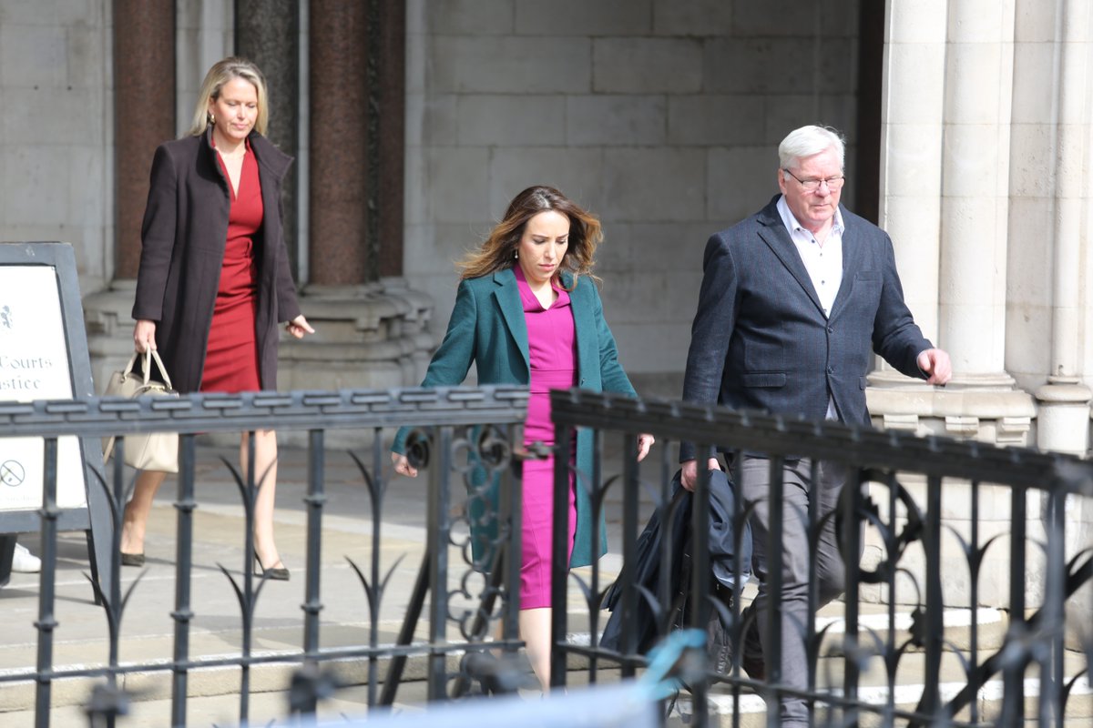 FreeAssangeNews's tweet photo. - @Stella_Assange and @khrafnsson leaving court this morning

#FreeAssangeNOW https://t.co/xblXQGSB0D