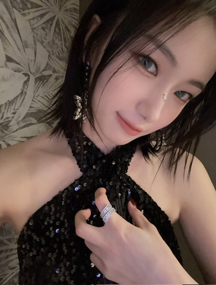 official_kep1er's tweet photo. IDOL RADIO LIVE IN YOKOHAMA❤‍🔥

#서영은 #YOUNGEUN
#Kep1er #케플러 https://t.co/ctwxpDh0jq