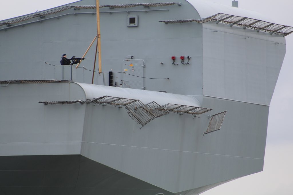 👋 @HMSPWLS makes way back into Portsmouth this afternoon @NavyLookout @WarshipCam @georgeemmett8 @CNPics @CdreJohnVoyce @SercoGroup @Defensie @UKDefJournal @NATO_AIRCOM @NATO @847NAS @