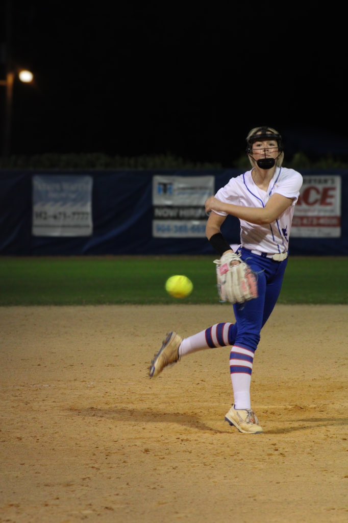 BIG win against rival Bradford last night. The Lady Indians outscored the Tornadoes by a score of 12-4 last night with big hits coming from CF Abbie Roach. @FramptonCaitlin went 4 innings on the mound with 7 SO. #indianstrong @FramptonCaitlin @AthleticsKhhs @ThePrepZone