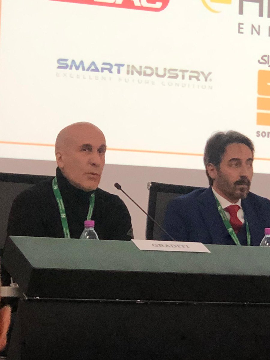 ENEAOfficial's tweet photo. Giorgio #Graditi, Direttore Generale @ENEAOfficial, all’evento “Presentazione risultati 2023 e lancio iniziativa 2024: lo stato dell’arte dell’idrogeno in Italia”,
organizzato da @Ambrosetti_, in collaborazione con @TnSviluppo e @FBK_research.
#idrogeno #IPCEI @MASE_IT https://t.co/IoxbGW3lxD