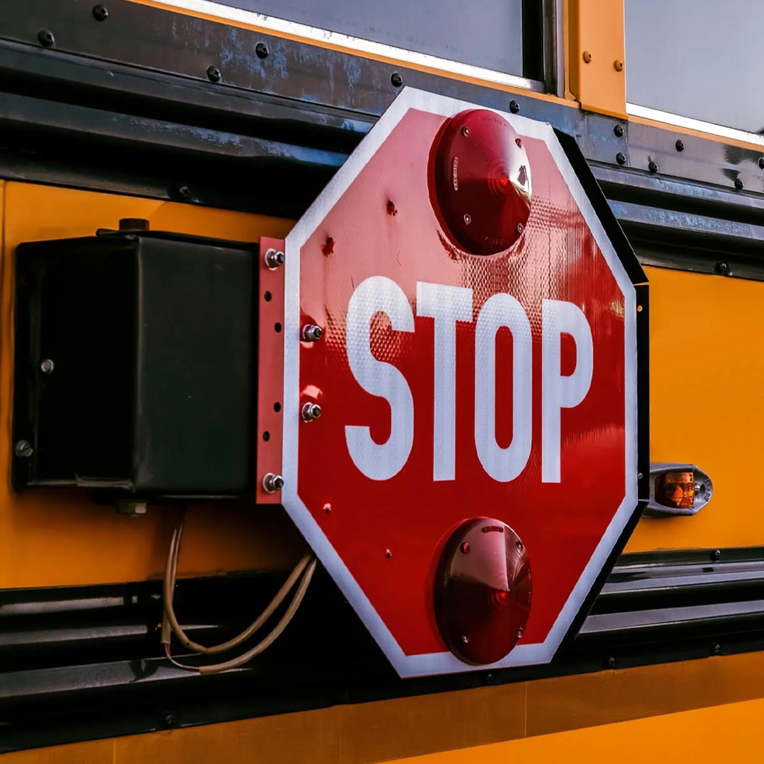 In an effort to keep students as safe as possible while boarding and deboarding the school bus, the division will deploy the first set of new stop arm cameras on 10 PPS school buses on Monday, April 8. Learn more here: ppsk12.us/news/recent_ne… #PPSShines