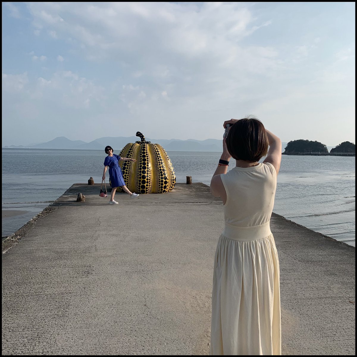 かぼちゃ
.
.
.
写真: @AvilaSimpson / 2023 #yayoikusama #naoshima #japan #pumpkin #yellowpumpkin #japanpeople #instagood #photo #artphotography #people #art  #japanese #japan🇯🇵 #alvaroavilasimpson #maquigrafia #shootiniphone #shootoniphone #fullframephotography