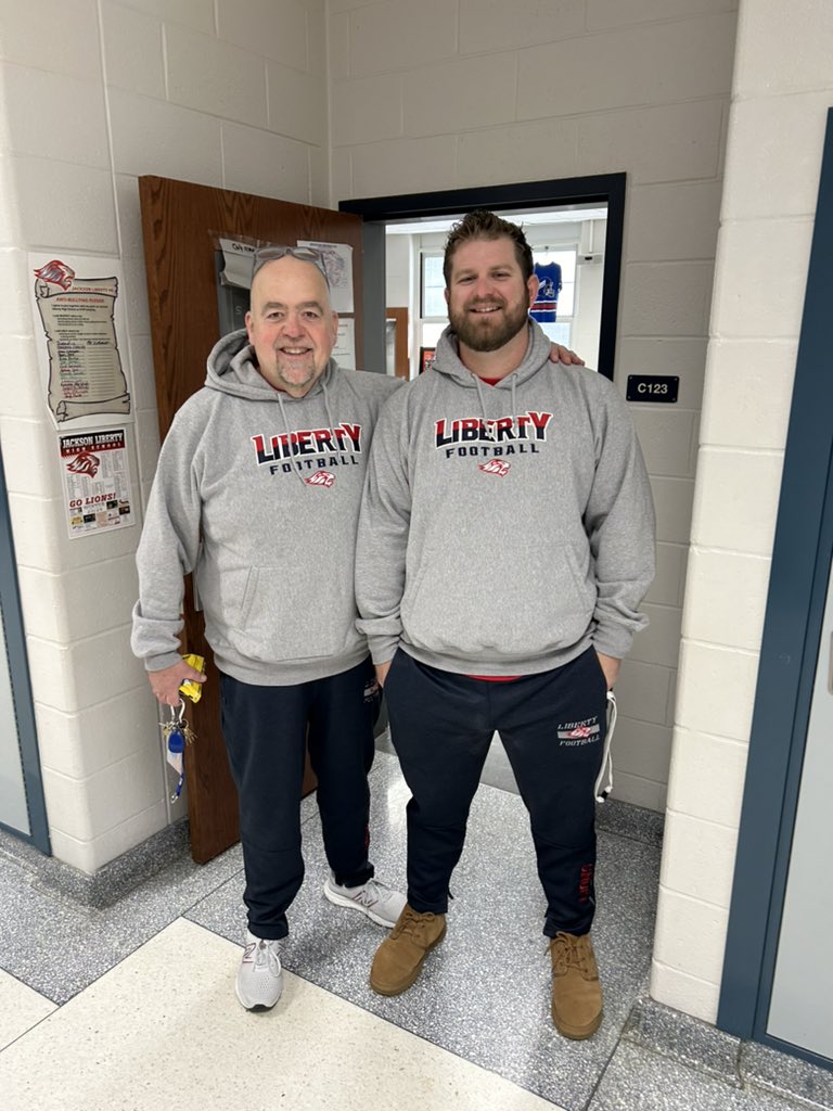 JTHS Jags Roar tweet media