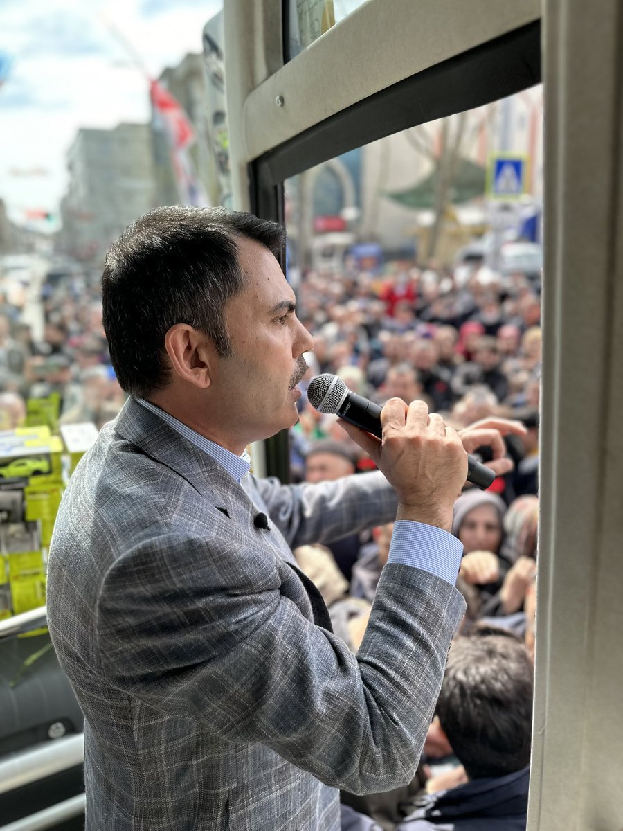 İşte Sultangazi, İşte coşku…

Sultangazi’miz, İBB Başkan Adayımız <a href="/murat_kurum/">Murat KURUM</a>’u bağrına bastı. 

İnşallah hep birlikte;  el ele, omuz omuza çalışacağız, İstanbul’umuzu Murat Kurum Başkanımızla hak ettiği belediyeciliğe kavuşturacağız…
#BirlikteBaşaracağız