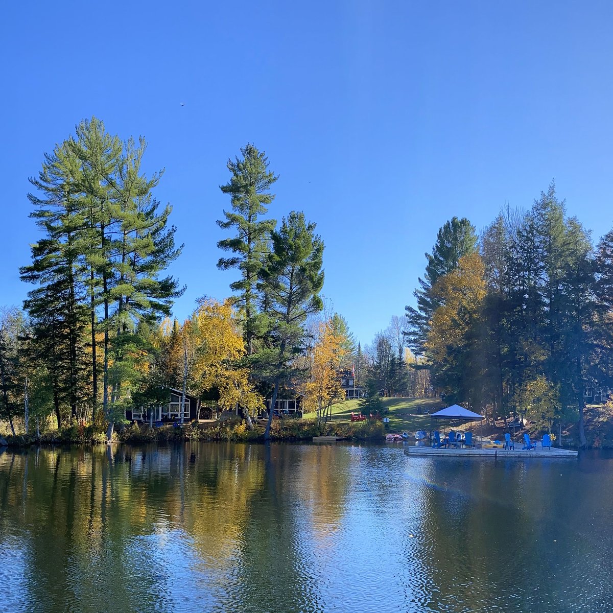 Did you know that Walker Lake Resort has been operating for 90 years (formerly Royal Oak Lodge)! There have been many changes over the years, especially after the current owners took it over in 2016. #muskokahistory #walkerlakehistory #muskokaresort #walkerlakeresort #muskoka