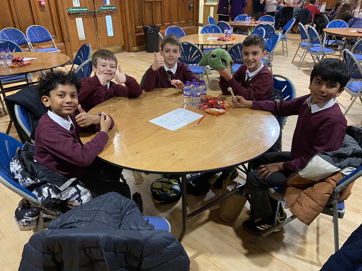 Superb effort from our amazing Euro Quiz team this morning at Ayr Town Hall 🤩 thank you to all involved for the fantastic experience @SacLanguage @SEET_scotland 👏🏻 congratulations to winners @GlenburnPrimary and runners up @AllowayPrimary 👏🏻