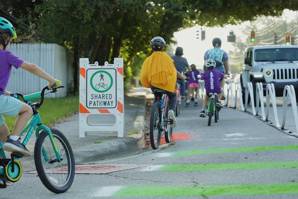 National #BikeRolltoSchoolDay is on Wednesday, May 8! Register today and get tips on how to plan your event at walkbiketoschool.org.