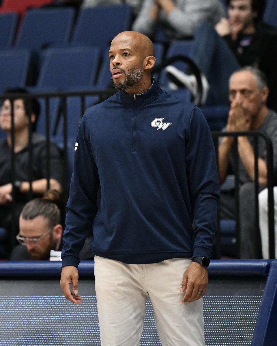 Happy Birthday @CoachDLee15! #RaiseHigh