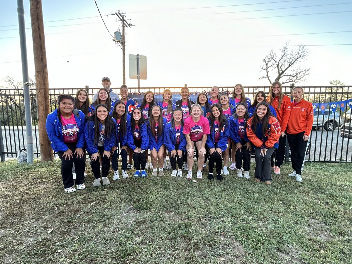 We are off and running to Pecos for our Bi-District Championship game!  1pm vs EP Americas!  Sic’Em Cats!