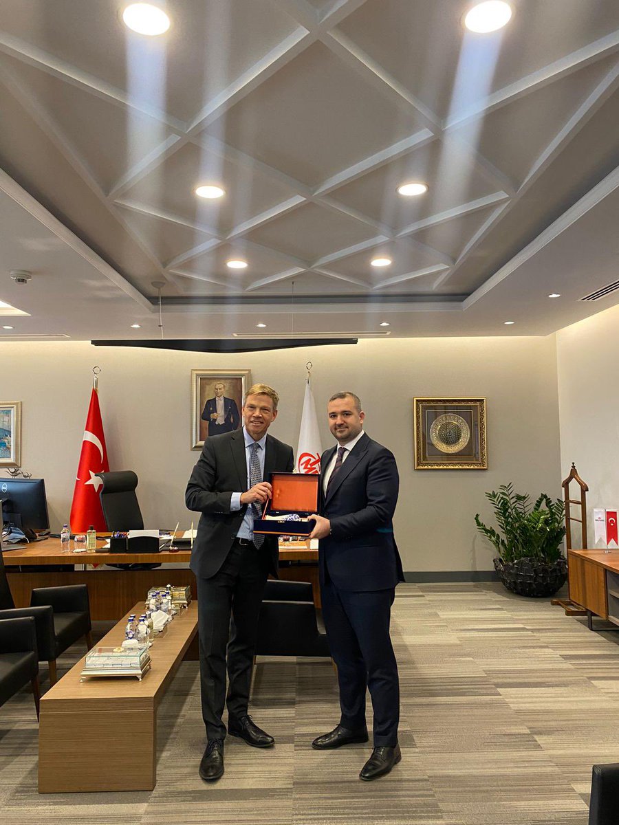 Amb. Wijnands met with the Governor of the Central Bank of Türkiye, Mr. Karahan, discussing 100 years of 🇹🇷🇳🇱 friendship. They also paid tribute to Mr. Vissering, the 🇳🇱 Central Bank’s ex-president, who advised Atatürk’s govt. in 1928 on establishing an independent central bank.