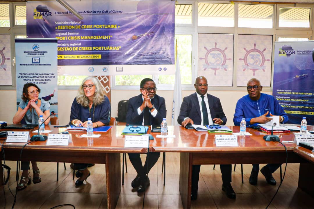 SepcimAEM tweet media