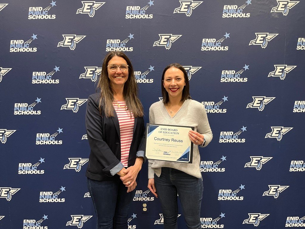 Courtney Reuss, EPS Cares Daycare Director, was recognized for earning 5-star ratings for all three EPS Cares Daycare sites. Her hard work is appreciated by the district.