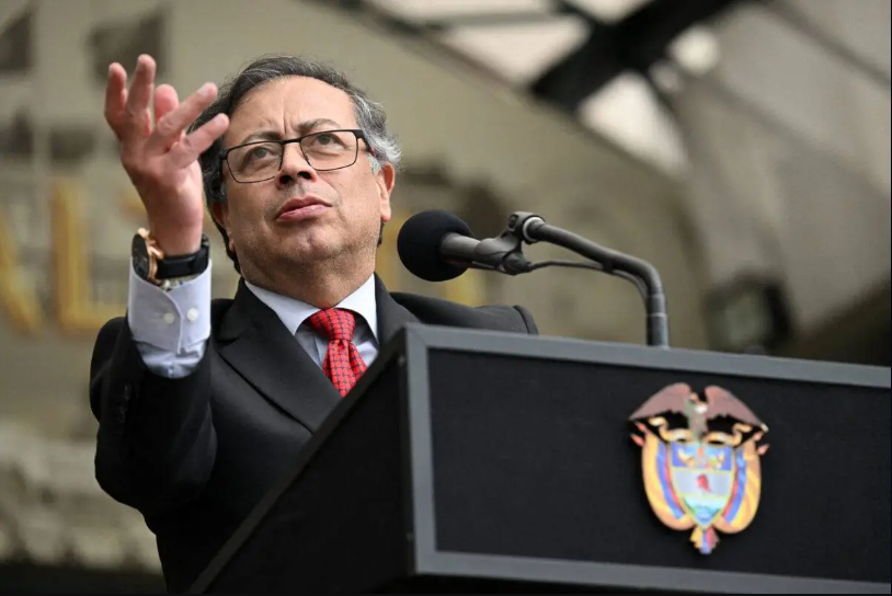 QudsNen's tweet photo. Colombian President Gustavo Petro announce: "If Israel does not comply with the Security Council resolution calling for a ceasefire in Gaza, we will sever diplomatic relations with it." https://t.co/LU5ne6WNYj
